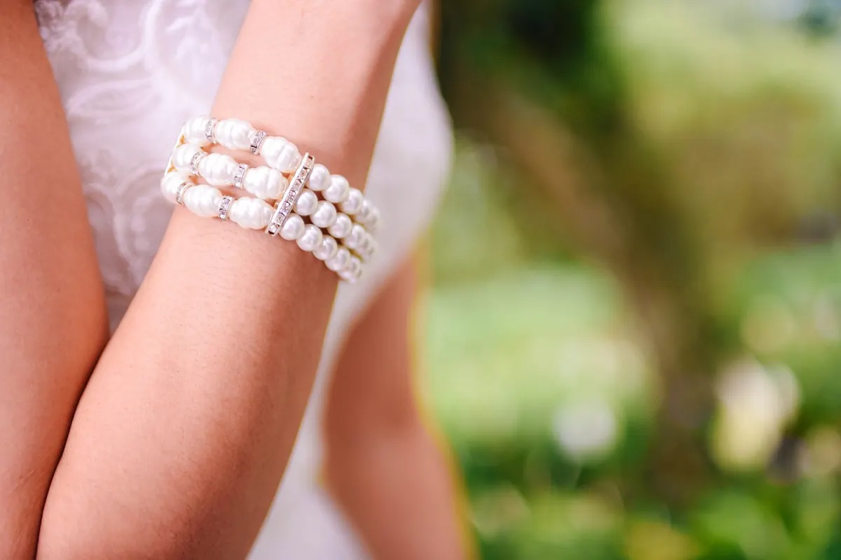 Opal Bracelet Styles Compared: Tennis, Bangle and Beaded